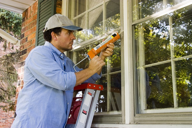 Four Reasons for Caulking and Weatherproofing Your Home
